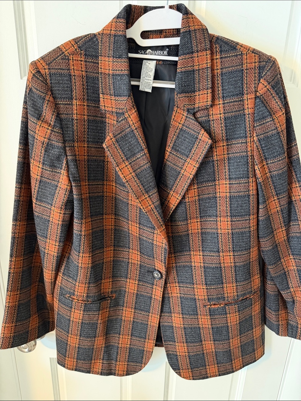 Vintage Sag Harbor Plaid Wool Blend Blazer
Jacket 90s Academia Rust/Grey Size 14